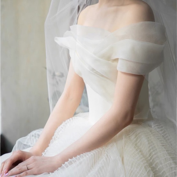 Wedding dress corset back - Picture 2 of 6